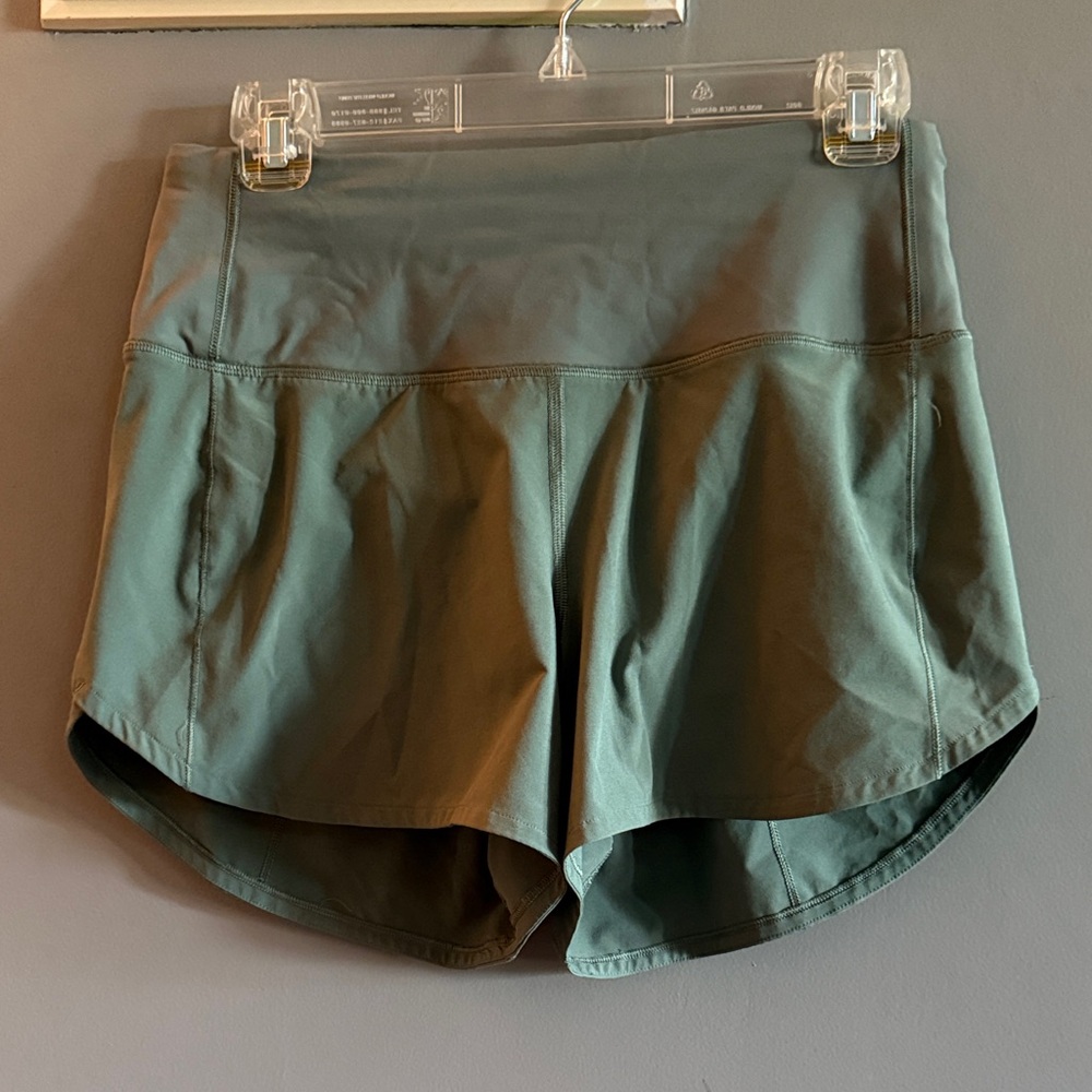 lululemon size 6 speed up high rise lined Olive Green Athletic Shorts